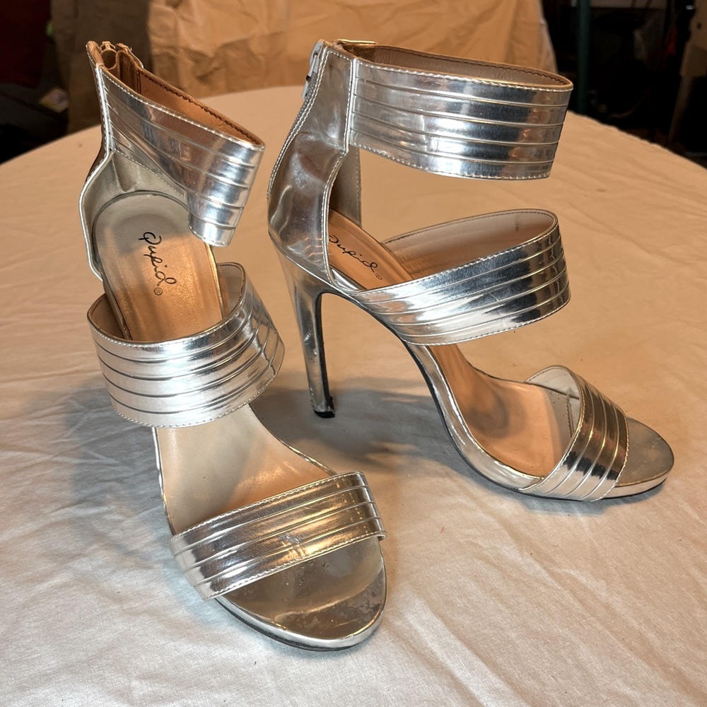 Qupid Silver Shiny Sandal Heels